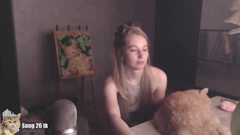 Snapshot of _mother_of_cats chatting on February 6, 7:50 pm Debby online show from February 6, 7:50 pm