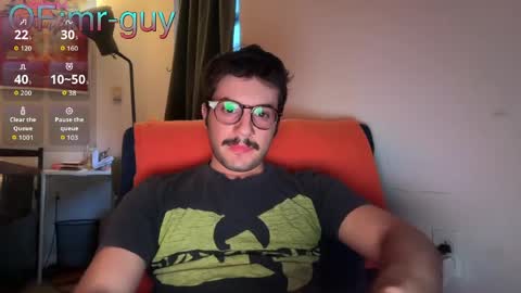 _mrguy_ online show from April 10, 11:31 pm