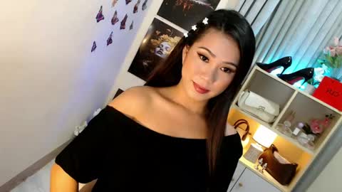 _mysticdoll_ online show from April 19, 1:05 am