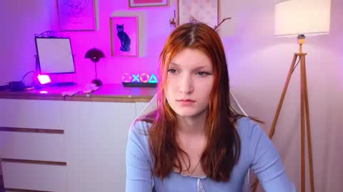 Snapshot of _n1cole_ chatting on March 1, 8:33 pm Nicole online show from March 1, 8:33 pm