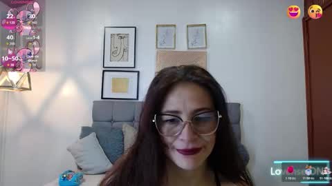 _naomi_s online show from January 7, 1:57 pm