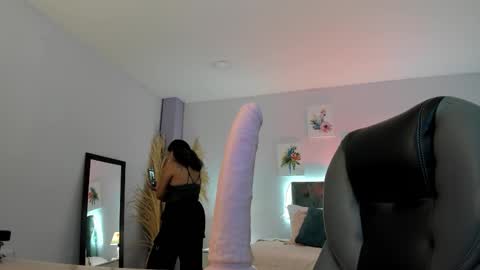 Natalie online show from November 8, 11:58 pm