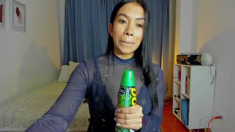 independent model natha online show from December 3, 5:09 am