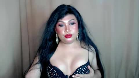 _negbrown69_ online show from February 7, 5:27 pm