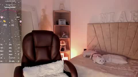 Snapshot of _niah_ chatting on January 14, 9:09 pm Niah  You can call me Ni or cutie haha online show from January 14, 9:09 pm