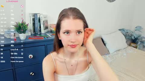 Ashley online show from April 21, 1:06 pm