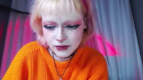 Nicole online show from December 2, 9:21 pm