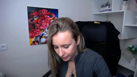 Snapshot of _nicole_new chatting on May 17, 10:11 am Nica online show from May 17, 10:11 am