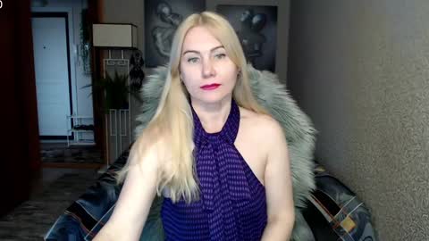 Snapshot of _night_fantasy_ chatting on March 8, 11:27 am Donella online show from March 8, 11:27 am