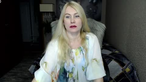 Snapshot of _night_fantasy_ chatting on December 1, 3:28 pm Donella online show from December 1, 3:28 pm