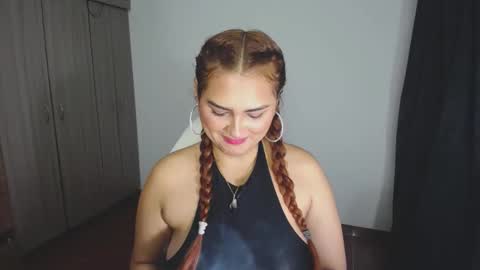 Snapshot of _ninahot chatting on January 12, 12:07 am Nina online show from January 12, 12:07 am