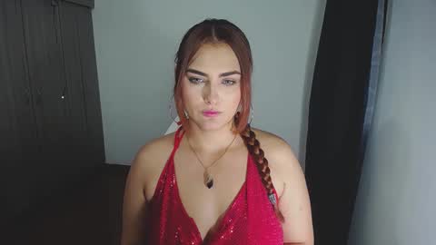 Snapshot of _ninahot chatting on February 13, 11:15 pm Nina online show from February 13, 11:15 pm