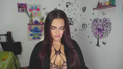 Snapshot of _ninahot chatting on October 28, 11:07 pm Nina online show from October 28, 11:07 pm