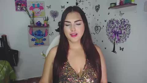 Snapshot of _ninahot chatting on November 8, 5:34 pm Nina online show from November 8, 5:34 pm