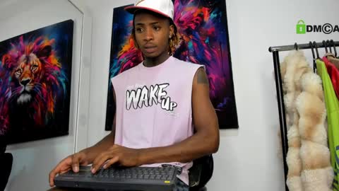 Snapshot of _pantera_09 chatting on December 7, 4:09 am Kevin online show from December 7, 4:09 am