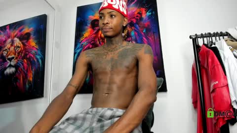 Snapshot of _pantera_09 chatting on December 11, 12:12 am Kevin online show from December 11, 12:12 am