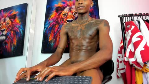 Snapshot of _pantera_09 chatting on December 16, 9:20 pm Kevin online show from December 16, 9:20 pm