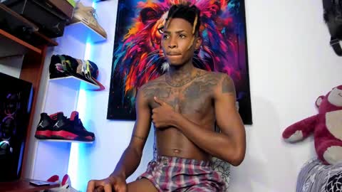 Snapshot of _pantera_09 chatting on February 16, 8:10 am Kevin online show from February 16, 8:10 am