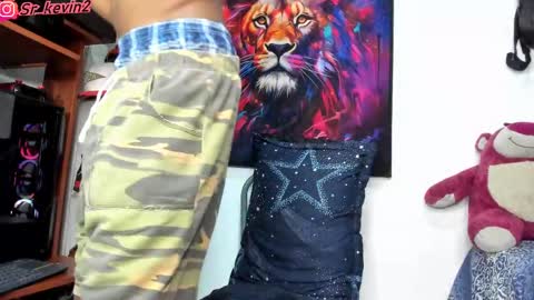 Snapshot of _pantera_09 chatting on March 11, 9:02 am Kevin online show from March 11, 9:02 am