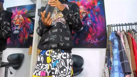 Snapshot of _pantera_09 chatting on October 12, 11:20 am Kevin online show from October 12, 11:20 am