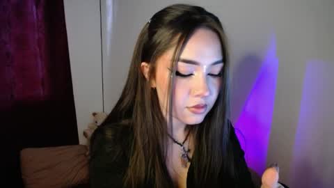 Paris online show from March 30, 10:33 pm