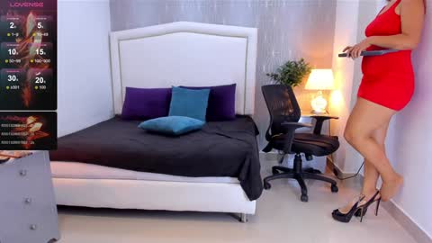 Snapshot of _peach1_ chatting on January 28, 8:58 pm peach1 online show from January 28, 8:58 pm