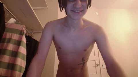 Snapshot of _peachtree_ chatting on March 1, 1:13 pm Willie online show from March 1, 1:13 pm