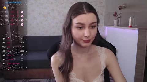 Snapshot of _pinkypie__ chatting on March 9, 10:41 am Lili online show from March 9, 10:41 am