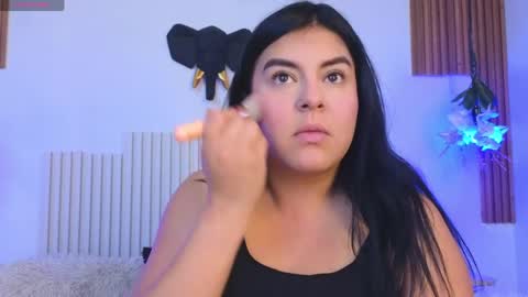 Laura online show from March 31, 6:52 pm