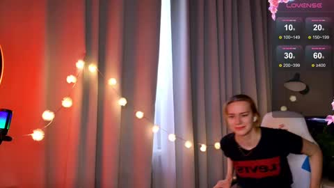 im Amy online show from February 13, 9:41 am