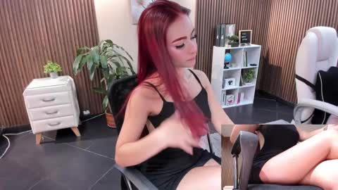 Snapshot of _redfoxxx_ chatting on September 27, 12:04 am You can tell me Mariana online show from September 27, 12:04 am