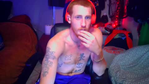 Snapshot of _redxxx chatting on December 29, 2:00 pm REDxxx online show from December 29, 2:00 pm