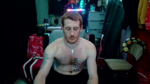 Snapshot of _redxxx chatting on January 21, 1:43 pm REDxxx online show from January 21, 1:43 pm