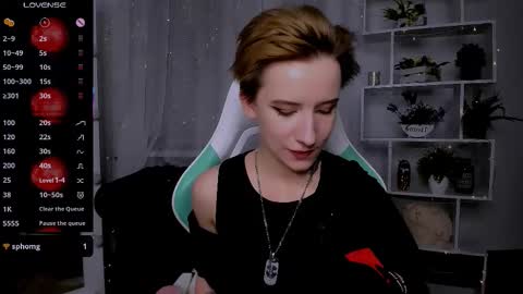 Rein online show from February 13, 9:44 pm