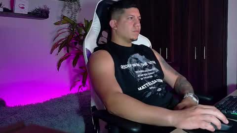 Roberto online show from November 20, 10:15 am