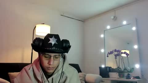 Snapshot of _sahhir chatting on October 31, 3:35 pm sair online show from October 31, 3:35 pm