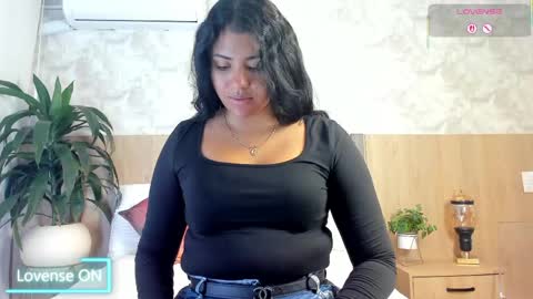 _samantagomez online show from June 6, 1:05 pm