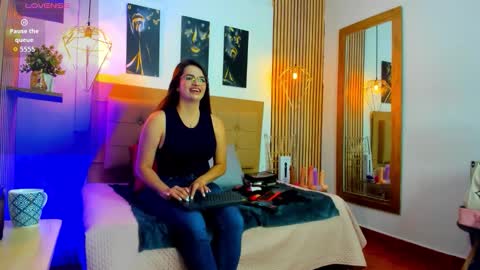 SAMANTHA FOX online show from September 30, 11:04 am