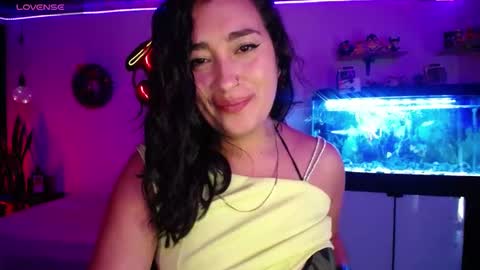 Snapshot of _santalove_ chatting on December 17, 10:22 pm SantaLove online show from December 17, 10:22 pm