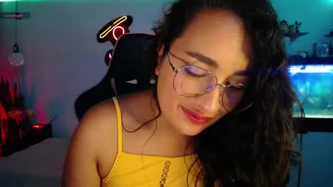 Snapshot of _santalove_ chatting on January 15, 2:06 am SantaLove online show from January 15, 2:06 am