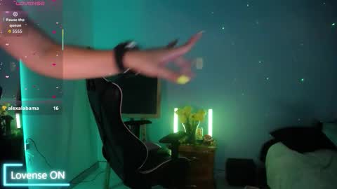  SantaLove  online show from March 14, 10:59 pm