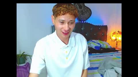 santi online show from March 18, 2:26 am