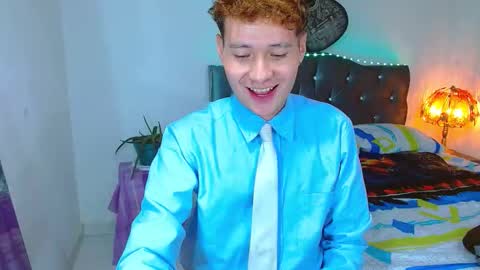 santi online show from March 31, 12:01 am