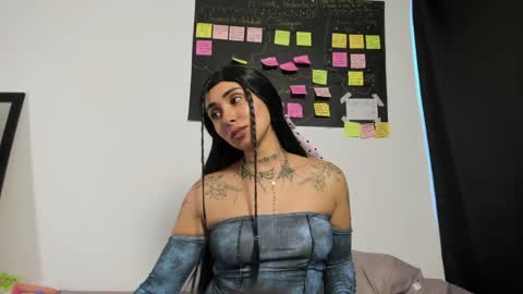 Snapshot of _saraaparker_ chatting on May 28, 9:34 pm Sarita online show from May 28, 9:34 pm