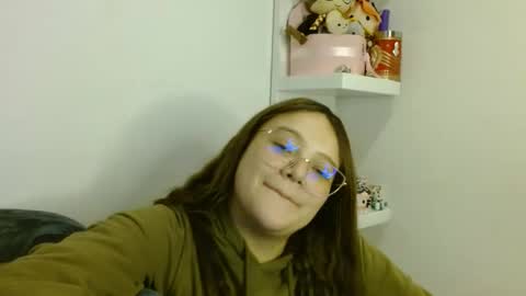 Sarah online show from December 10, 2:16 am