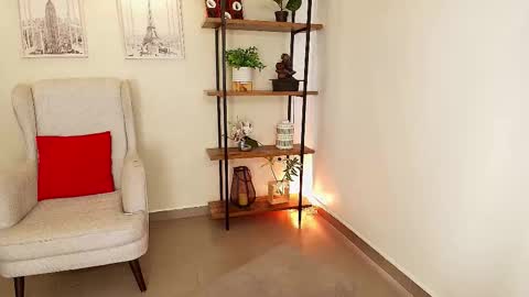 Sassy Girl online show from February 5, 6:12 pm