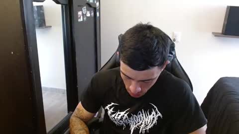 Snapshot of _schnnneider_ chatting on March 21, 6:55 pm SCHNEIDER online show from March 21, 6:55 pm