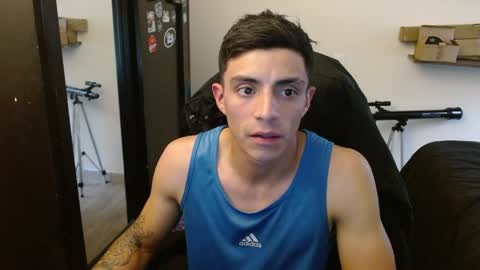 Snapshot of _schnnneider_ chatting on April 23, 9:50 pm SCHNEIDER online show from April 23, 9:50 pm