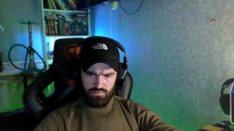 Snapshot of _serious_man chatting on June 17, 7:59 pm Ask me online show from June 17, 7:59 pm