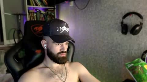Snapshot of _serious_man chatting on July 13, 9:06 pm Ask me online show from July 13, 9:06 pm